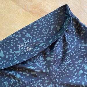 SERAPHINE Active black and green Maternity Leggings sz M